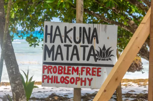Hakuna Matata: Die Bedeutung der Swahili-Phrase verstehen